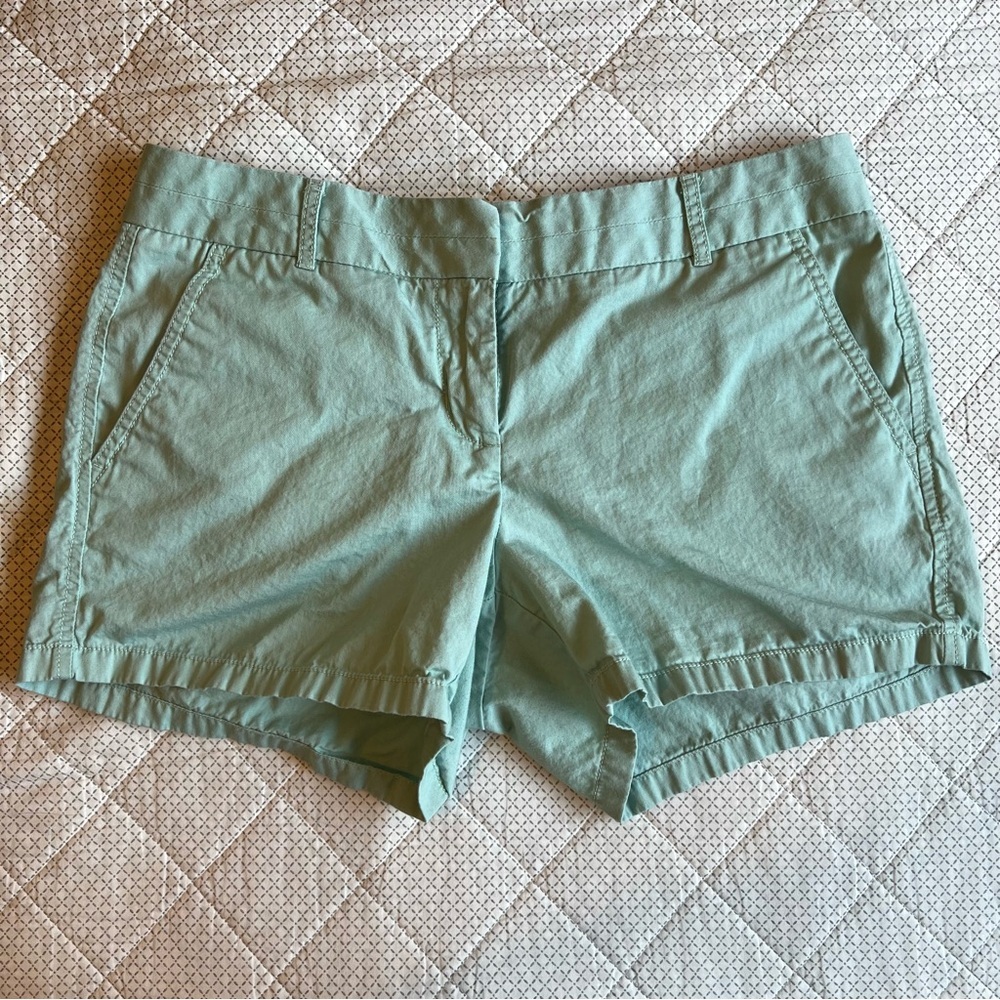 J. Crew Shorts Women's Size 6 Mint Color  4" Inseam Chino Low Rise Cotton‎